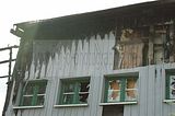 burnt-down-house-017